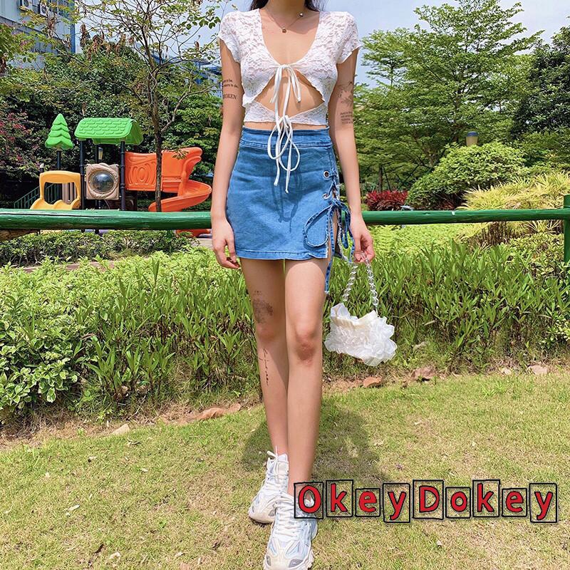 Áo Croptop Tay Ngắn Phối Ren Hoa Thiết Kế Quyến Rũ Cho Nữ