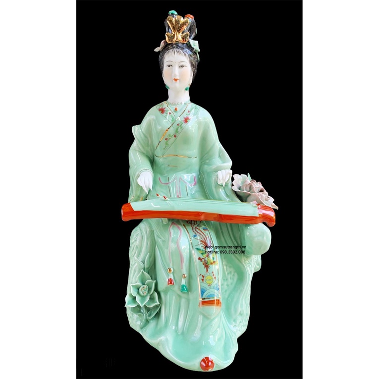 Bộ Tượng Cầm Kỳ Thi Họa - là 1 bộ tượng gồm có 4 tượng với hình ảnh là 4 mỹ nhân đang: đánh đàn, chơi cờ, làm thơ và vẽ