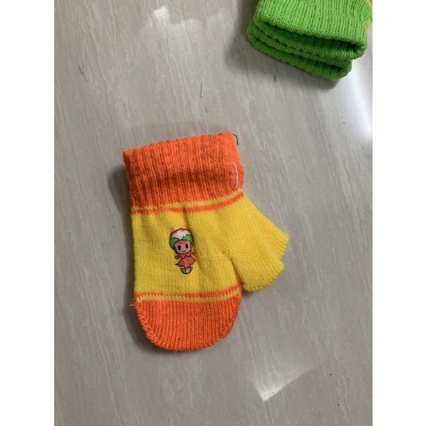 (1đôi) bao tay len, găng tay len cho các bé từ 6tháng tới 2 tuổi.