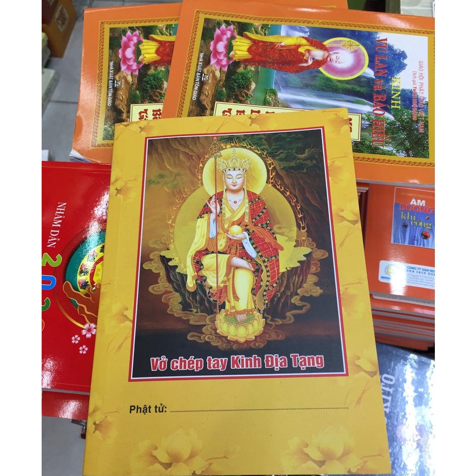 Vở chép tay kinh địa tạng