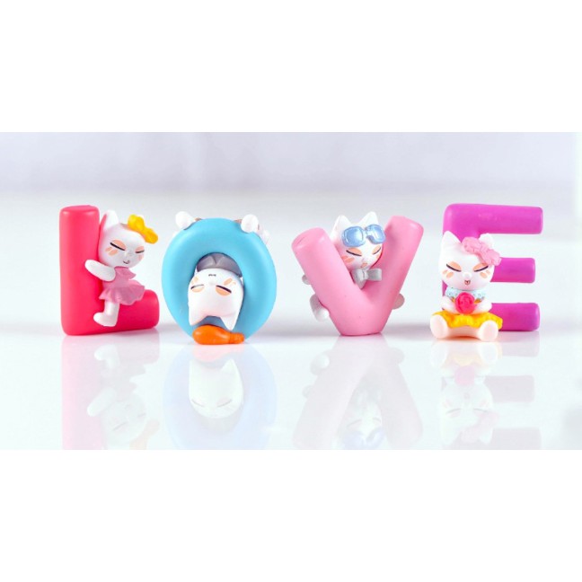 Set bộ chữ LOVE với các bé Mèo xinh xắn