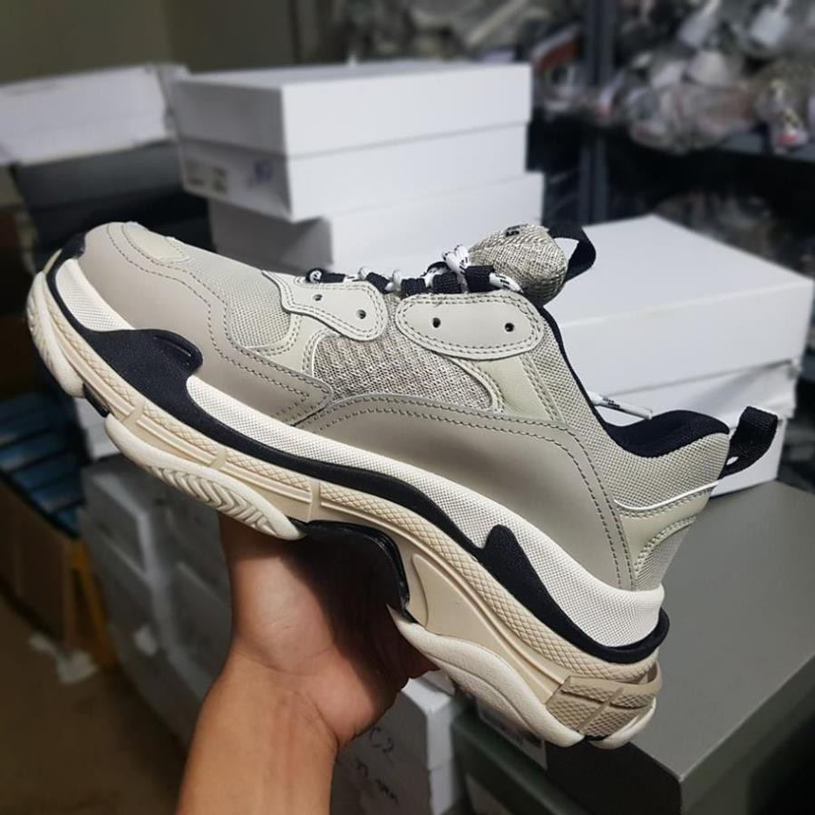 9.9 Giày Balenciaga Triple S Xám Đen Chất Nhất 👟 Xịn Nhất : . ! new O 𝄪 < ^ ! '