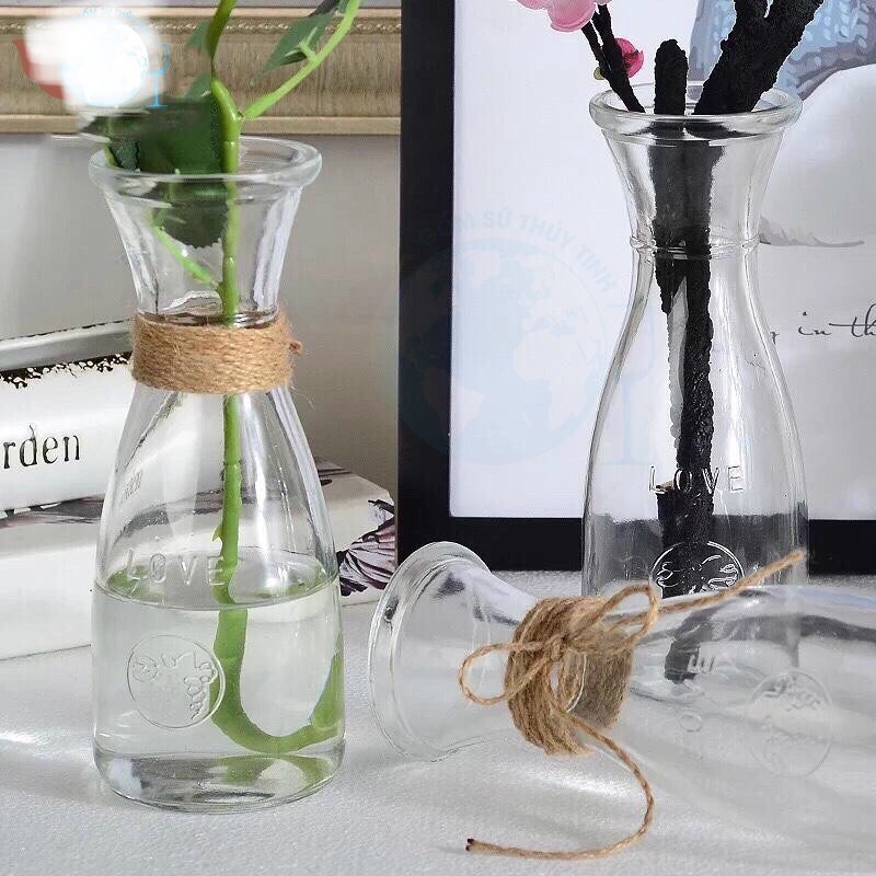 LỌ THUỶ TINH TRANG TRÍ/ LỌ HOA-350ml IN NỔI CHỮ LOVE