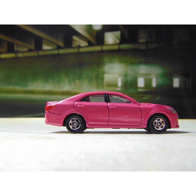 Mô Hình Xe Tomica Toyota 1:64