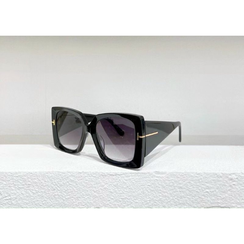 Kính hiệu vuông lớn tomford màu đen trắng Hàng đẹp