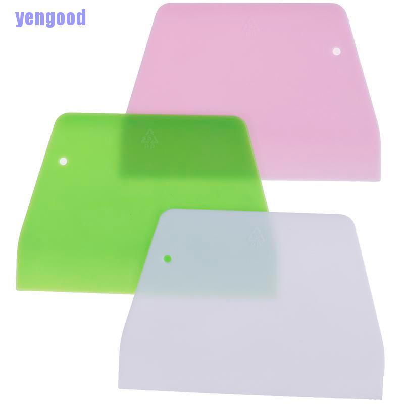 1 Dụng Cụ Cắt Bánh Hình Thang Tiện Dụng