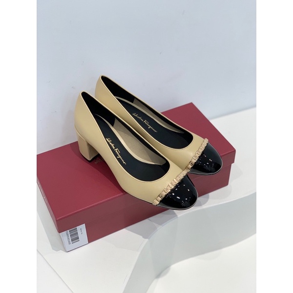 Giày cao gót mũi tròn da thật thương hiệu Salvatore Ferragamo cao cấp màu trơn