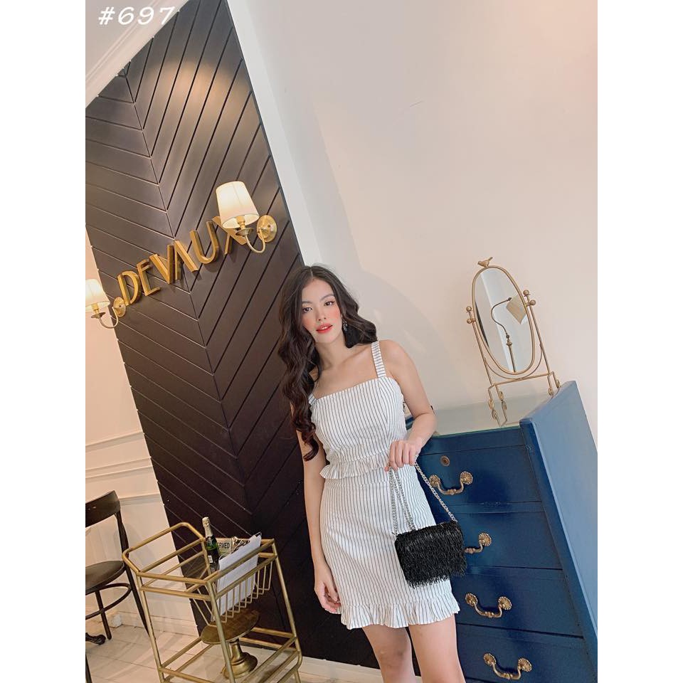 Set Sọc Trắng Viền Bèo Siêu Xinh