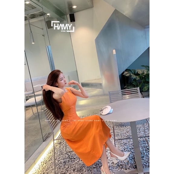Đầm Sát Nách Nút Sau