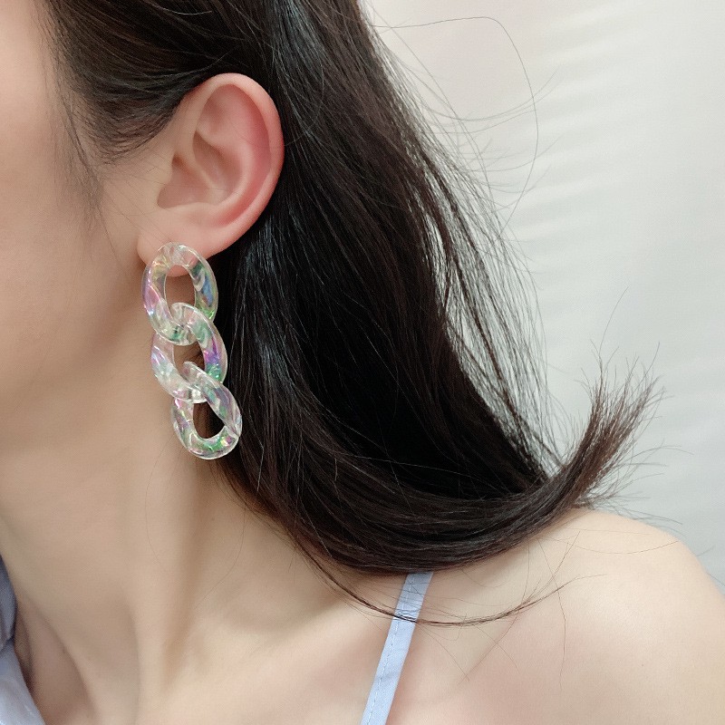 Bông Tai Hot TREND Hàn Quốc Dạng Xích Trong Suốt Sang Chảnh Mainia Shop