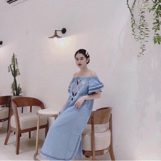 Váy trễ vai