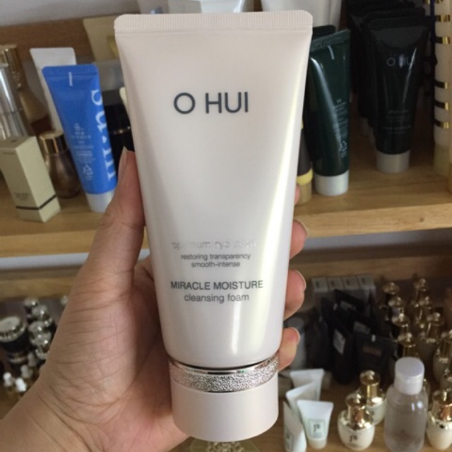 200ml Sữa Rửa Mặt Ohui Miracle Moisture Cleansing Foam