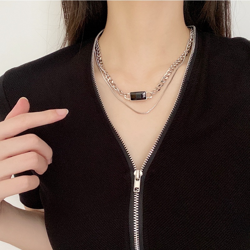 Vòng cổ Mặt Vuông Màu Đen Phong Cách hip hop Thời Trang Cho Nam Và Nữ