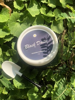 Bột rửa mặt Black Daisy tặng muỗng