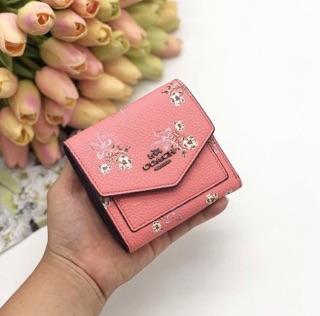 Sale các ví Coach dáng ngắn