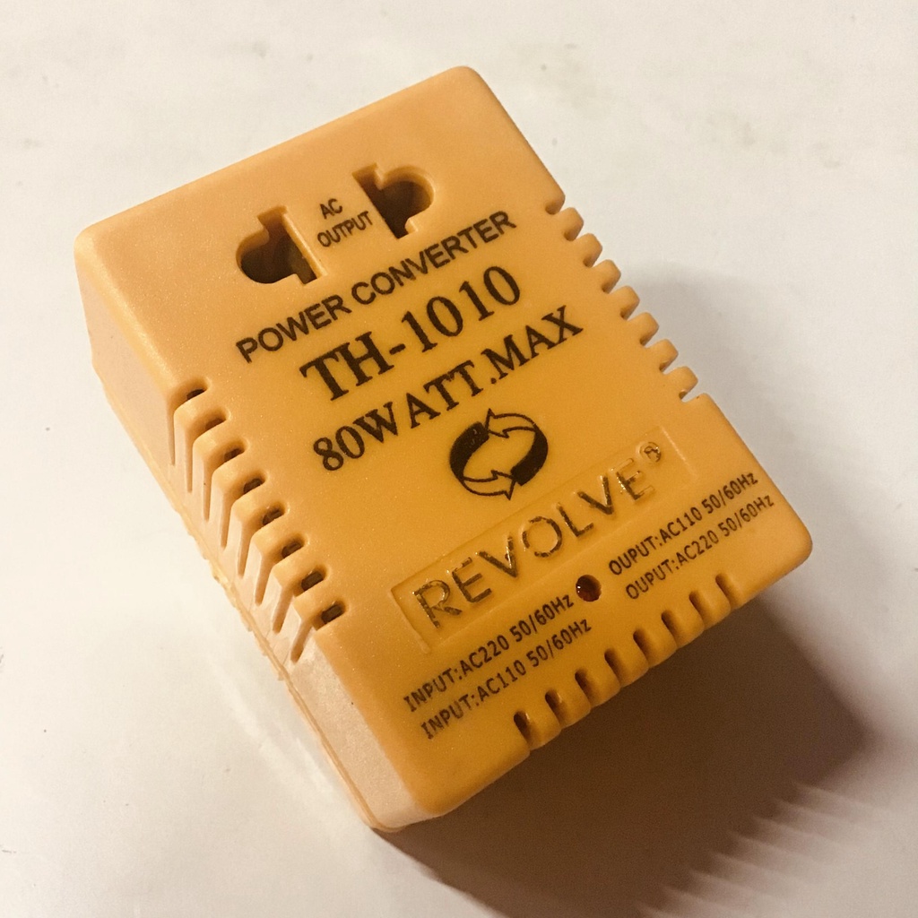 Bộ chuyển điện 220v ra 110v hoặc ngược lại đổi nguồn Revolve