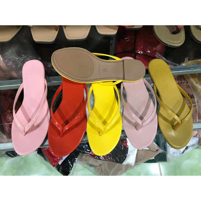 Dép xỏ ngón