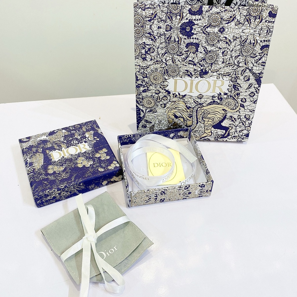 Hộp đựng vòng tay, nhẫn, dây chuyền thương hiệu cao cấp full set hộp đầy đủ phụ kiện đi kèm