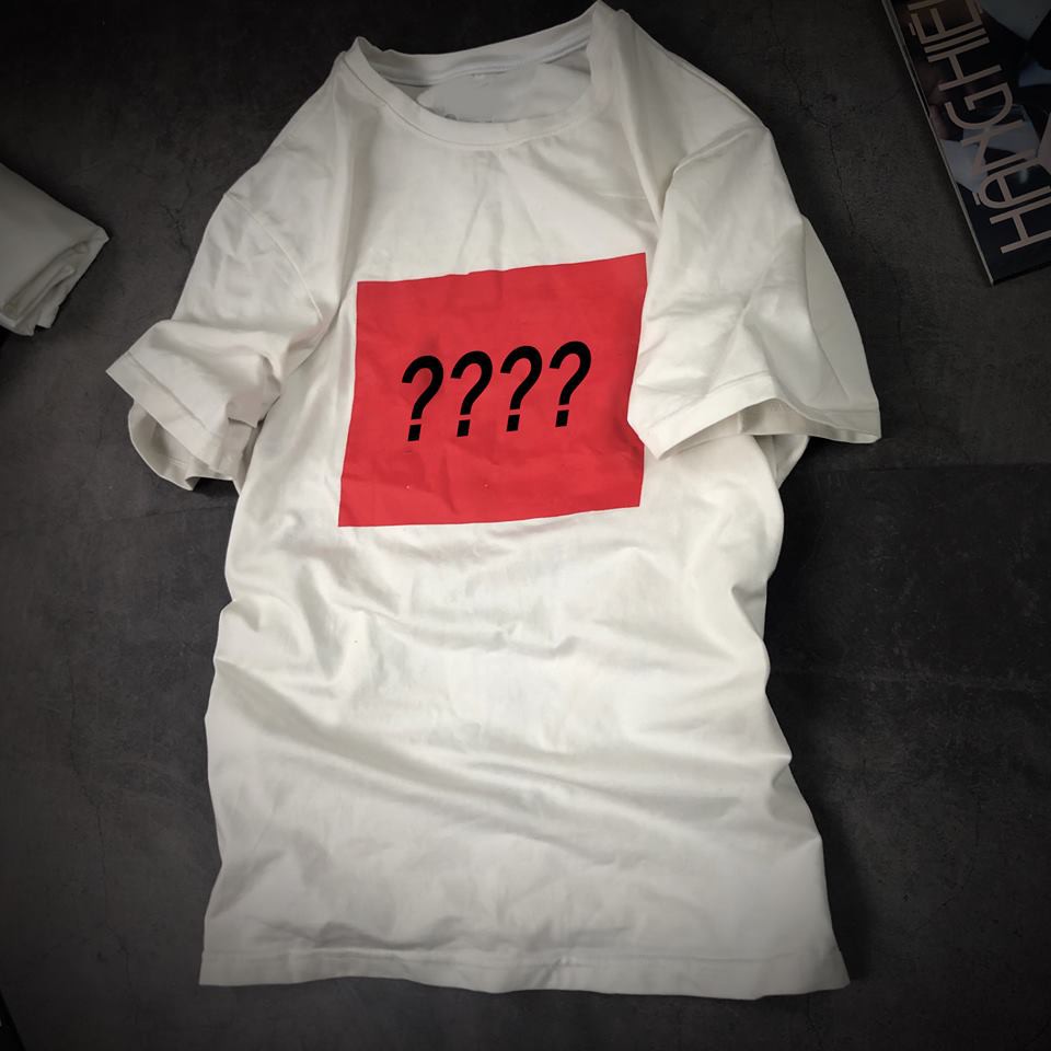 Áo thun unisex in hình dấu hỏi cá tính vải dày mịn