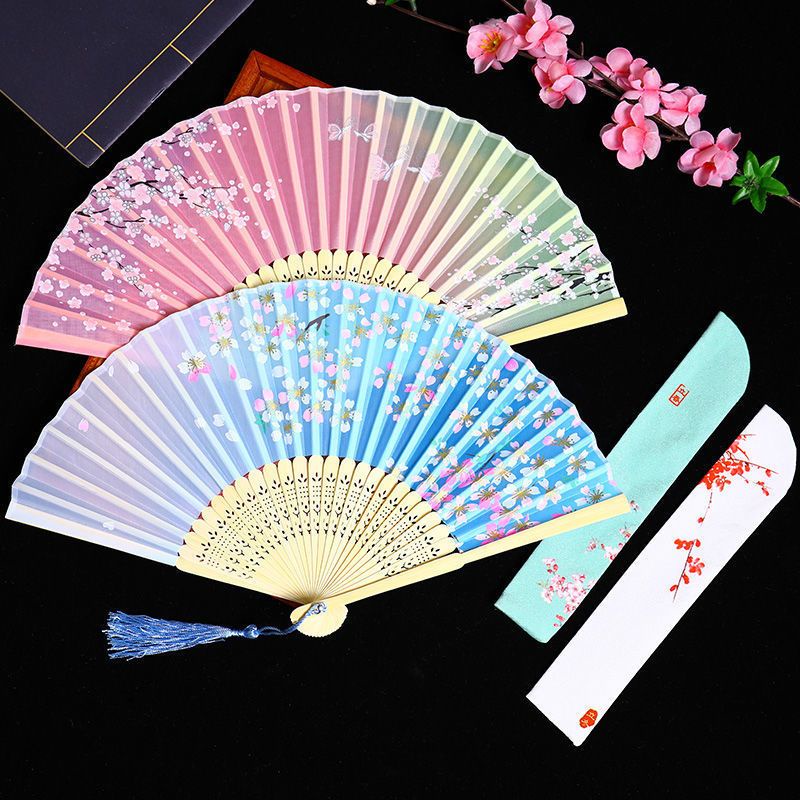 Quạt Xếp Bằng Tre Phối Tua Rua Phong Cách Trung Hoa Cổ Điển Dành Cho Nữ