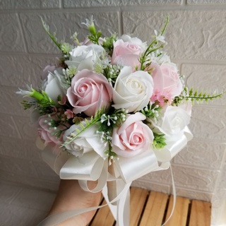 BÓ HOA CƯỚI CẦM TAY CÔ DÂU HOA HỒNG SÁP HỒNG PHẤN, TRẮNG. TẶNG KÈM HOA CÀI ÁO CHÚ RỂ, BÓ HOA CƯỚI HIỆN ĐẠI, BỀN LÂU
