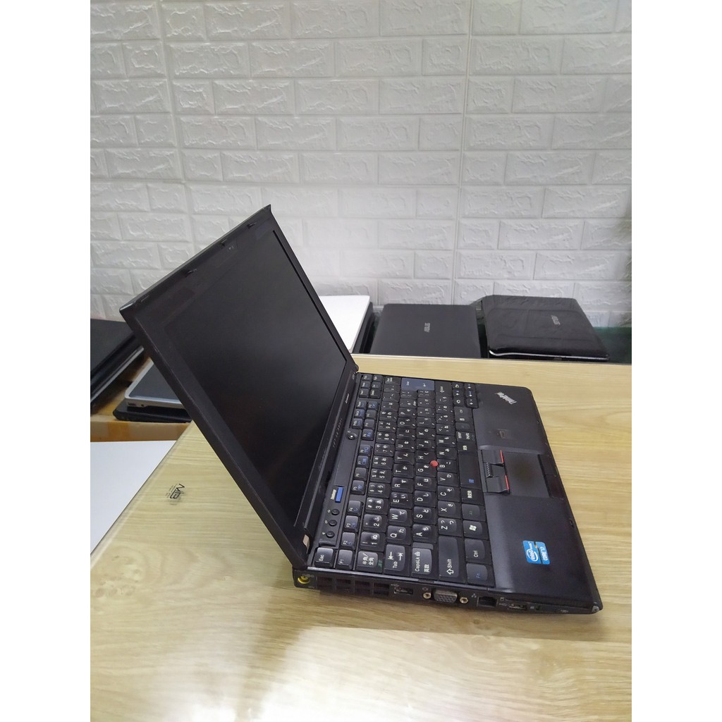 Laptop cũ Lenovo Thinkpad X201 - Core i7, chơi game, xem phim