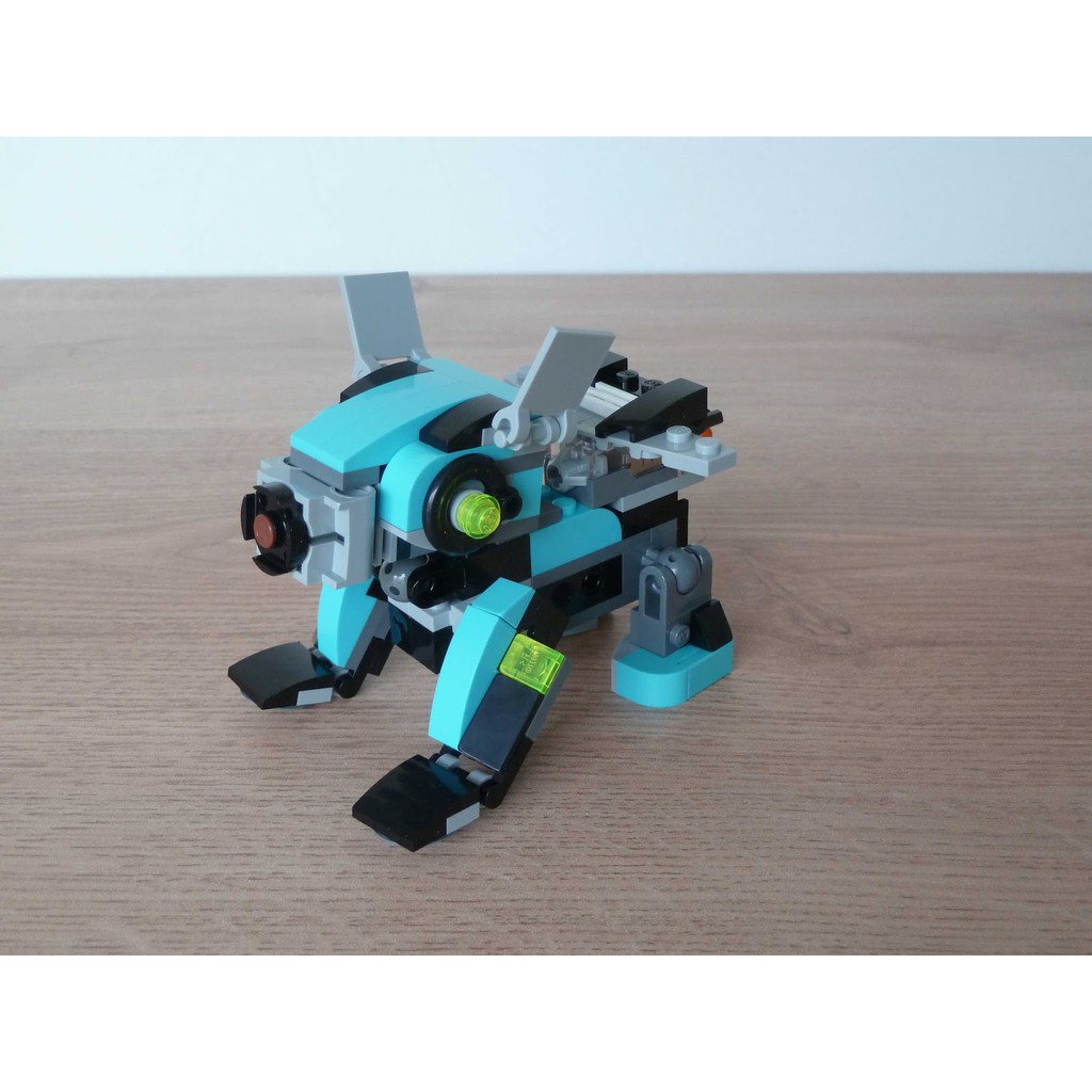Bộ Lego 31062 Chính hãng - Lắp ráp được 3 mô hình Robot (3 in 1) khác nhau: Người máy Explorer, chó robot và chim robot