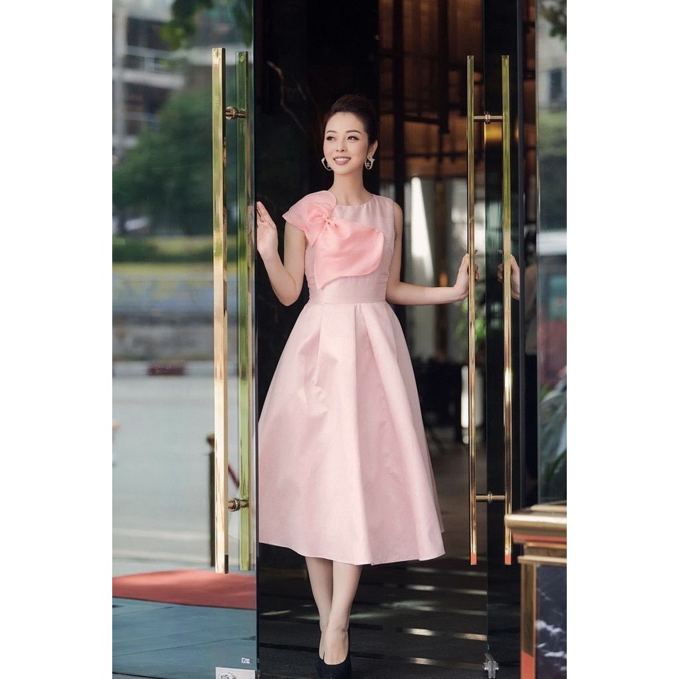 Đầm xoè thiết kế cao cấp dài qua gối phom chữ A không tay (sát nách) phối nơ ngực đi ti