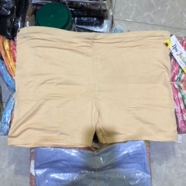 Quần đùi bầu có dây rút gài nút