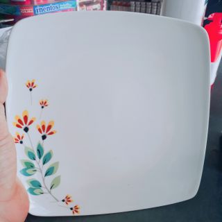 Đĩa bầu vuông- đĩa sứ.
