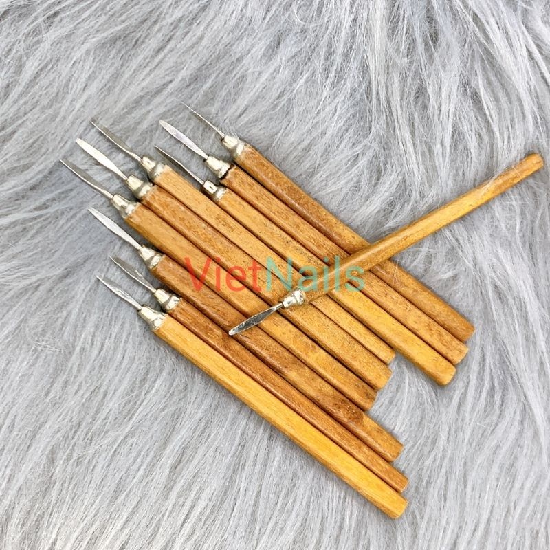 Cây Lấy Khóe Móng Tay Móng Chân Cán Gỗ Siêu Bén