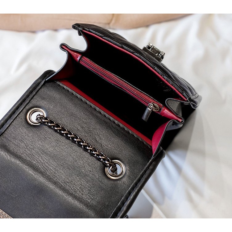 Sale túi đeo chéo VQKGĐ cực chất! | BigBuy360 - bigbuy360.vn