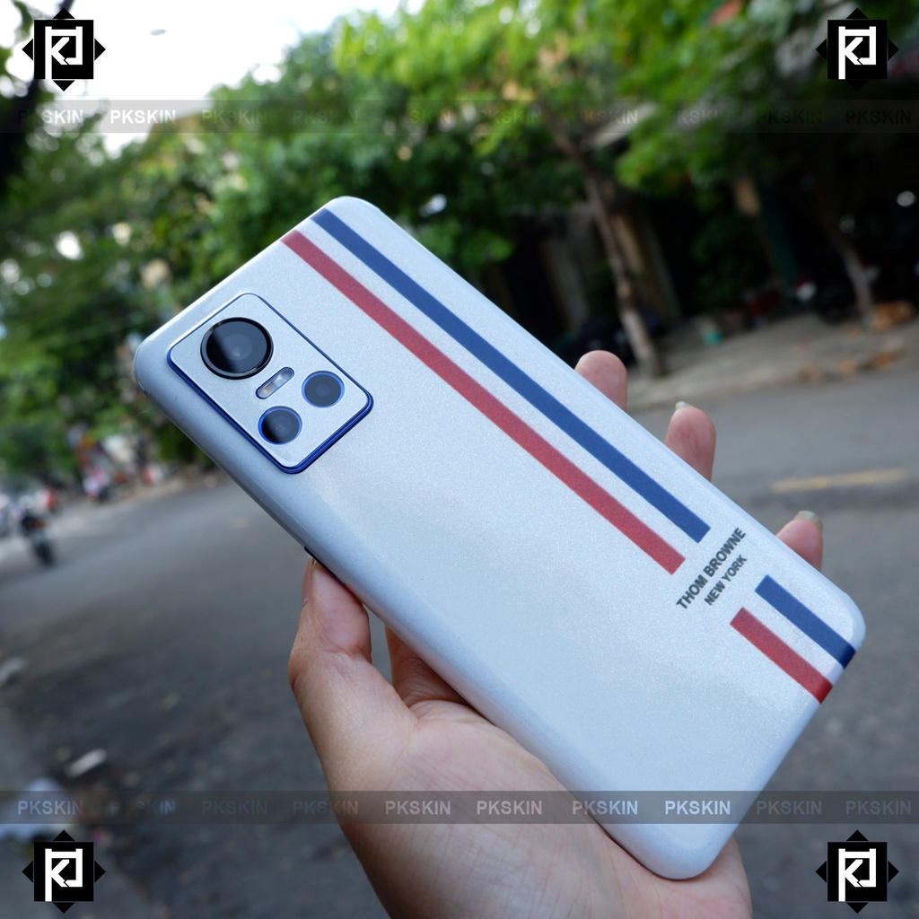 Miếng dán skin Thom Browne full viền Realme Gt neo 3, Gt neo 2, Gt neo, Realme X, Realme C35, C17, Realme 8 pro, 5 pro
