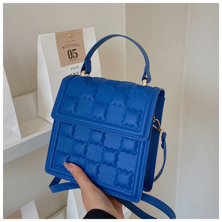 Túi Xách Đeo Vai Hình Vuông Dập Nổi Màu Trơn Phong Cách Thời Trang Hàn Quốc 2022