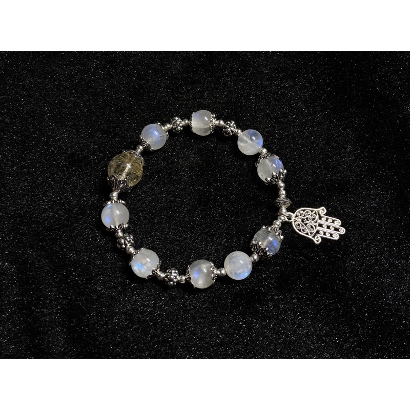 Vòng tay mặt trăng