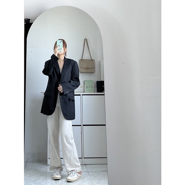 Blazer có đệm vai đứng form formal