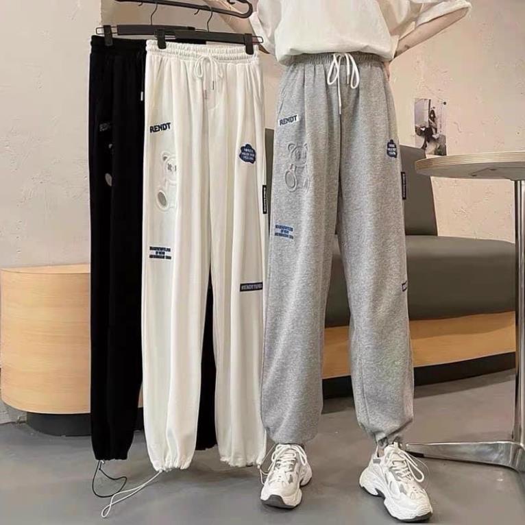 Quần Bom Thêu Hình Gấu Dập Nổi Hàn Quốc Dáng Rộng  Trẻ Trung Nam Nữ Năng Động Thể Thao Unisex