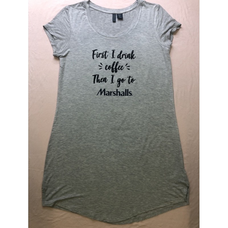 (THANH LÝ) Đầm Ngủ Paraphrase Xám In Chữ Đen Vạt Bầu Cổ Thuyền Tay Ngắn - Size S lỗi dơ nhẹ