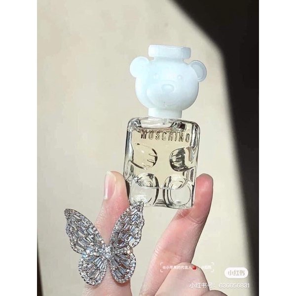 𝐍ướ𝐜 𝐡𝐨𝐚 𝐆ấ𝐮 𝐧𝐡à 𝐌𝐨𝐬.𝐜𝐡.𝐢𝐧𝐨 - 🐻 𝗠𝗼𝘀𝗰𝗵𝗶𝗻𝗼 𝗧𝗼𝘆 𝟮 5ml 🐻 đình đám. 🌸thiết kế nhỏ xinh - mùi hương cực phẩm🌸