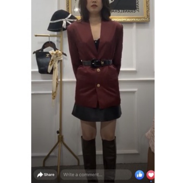 VEST CỔ TIM CÚC VÀNG