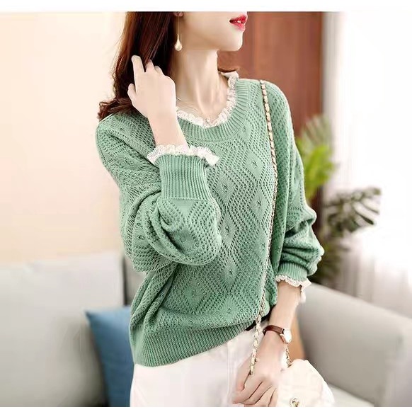 Áo len nữ phom dáng rộng chất dày cổ tròn chui đầu pha ren thời trang thu đông mới