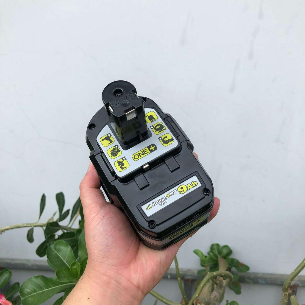 Pin Ryobi 18V 9AH nhận sạc zin, full tem.