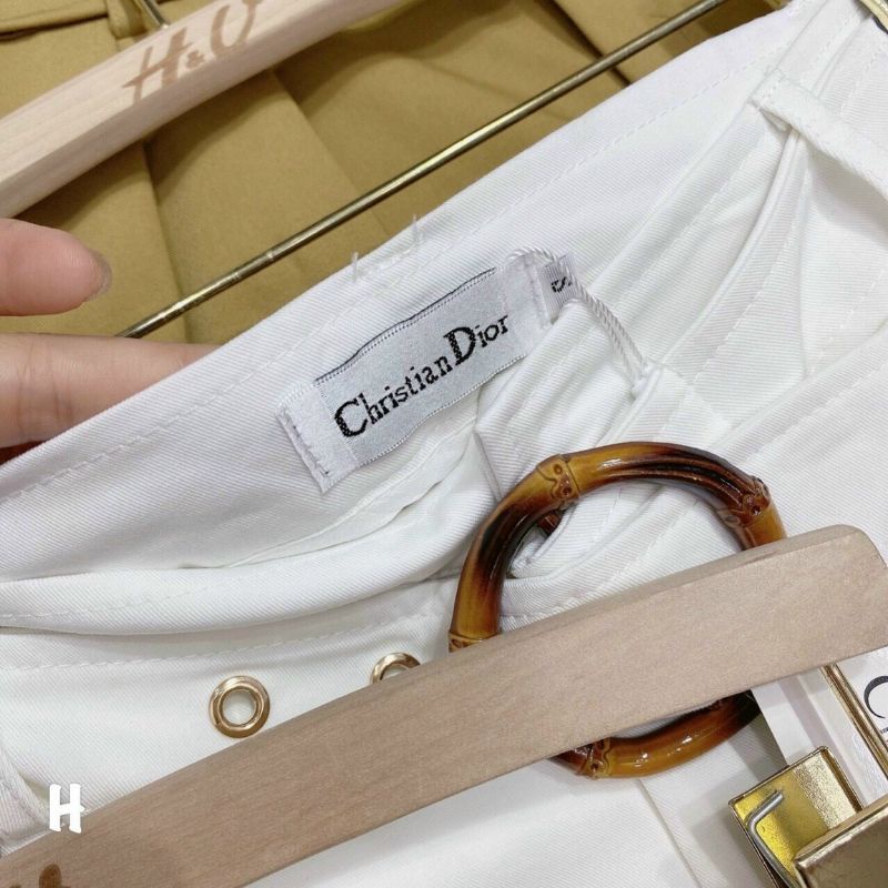 Quần sooc vải đai khuy tròn hàng QCL1