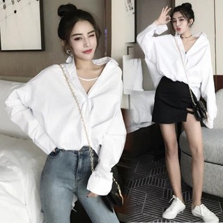 Áo sơ mi nữ màu trắng dài tay cổ V form rộng style Hong Kong