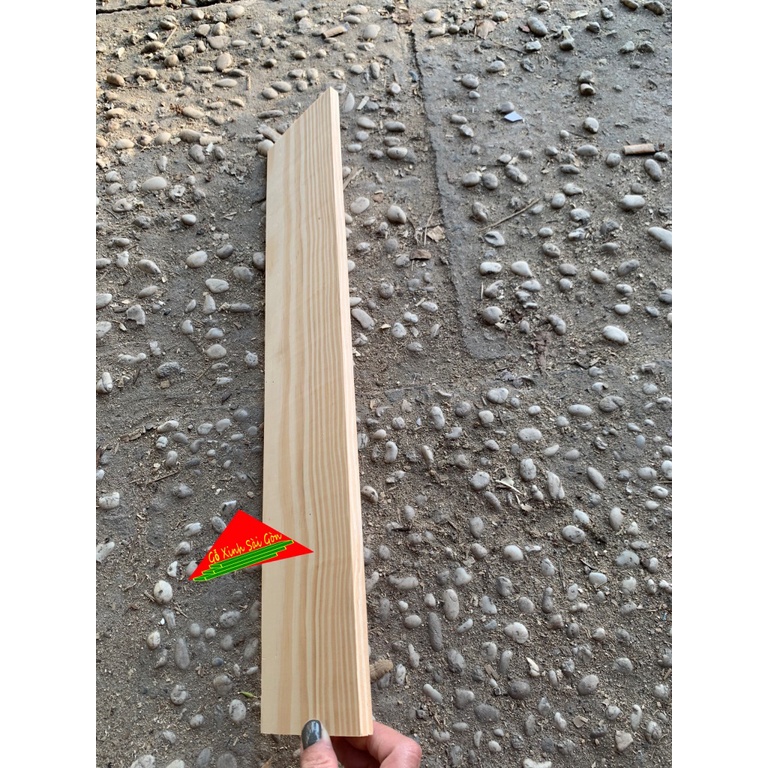 Thanh gỗ thông dày 1cm, dài 50cm, rộng 10cm đã bào láng đẹp 4 mặt phù hợp làm kệ, ốp tường, trang trí, decord