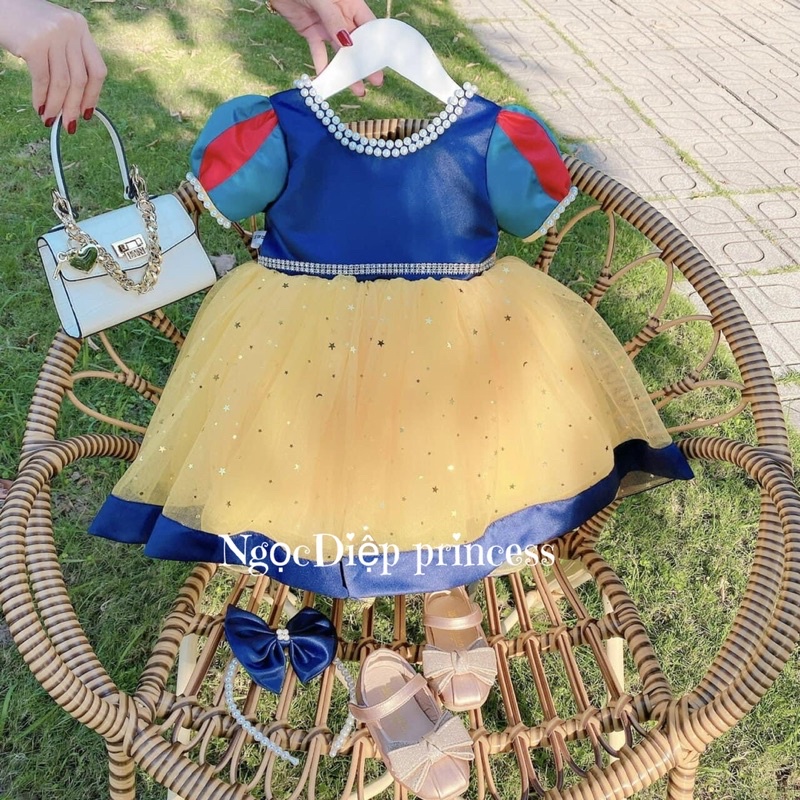 Đầm công chúa bé gái,váy công chúa bạch tuyết cực xinh xắn và đáng yêu cho bé gái tặng kèm bờm ngọc (D032)