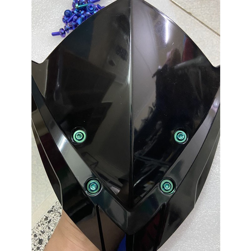 Mão Winner X Kiểu Z1000 Kèm 4 Ốc Titan Gr5