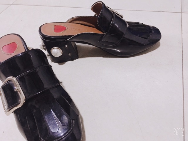 Thanh lý sục gót đính hạt sz35