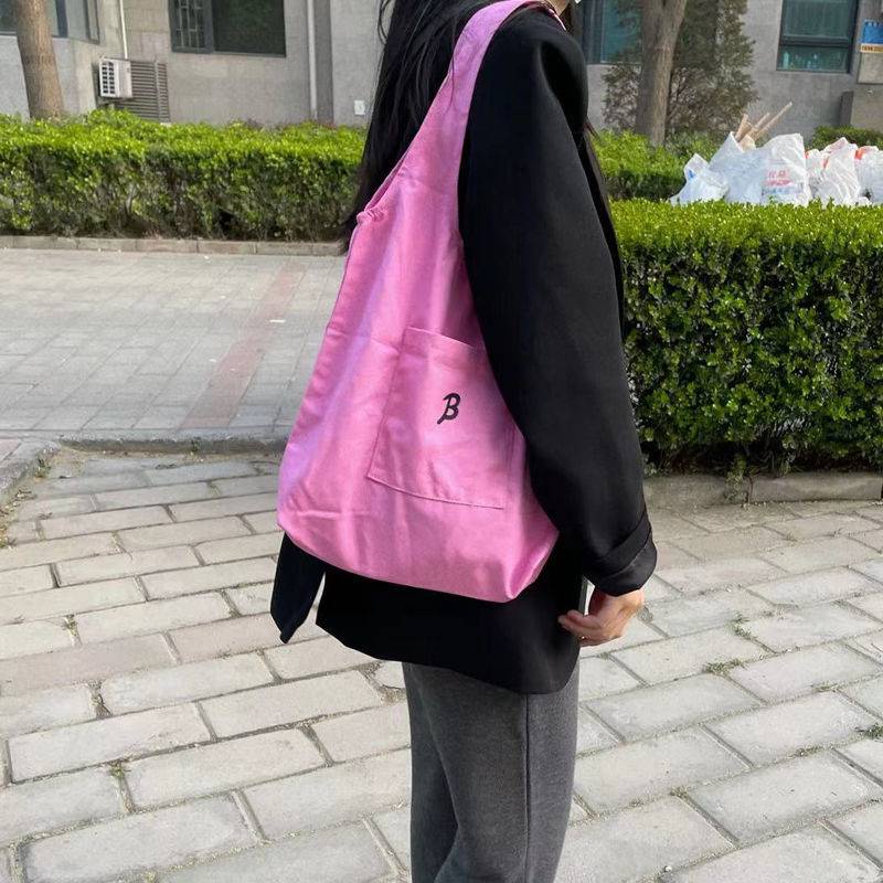 Túi đeo vai vải canvas màu vàng nhạt phong cách hè dành cho nữ