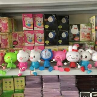 Đèn ngủ kute cảm ứng